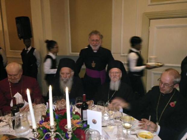 Bispo primus com arcebispo de cantuária e o Patriarca ecumênico Bartolomeu da igreja ortodoxa