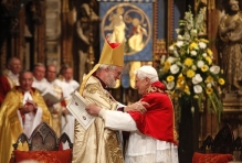 Papa e arcebispo 03