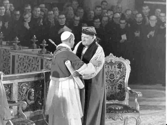Archbishop-Michael-Ramsey-and-Pope-Paul-VI-15
